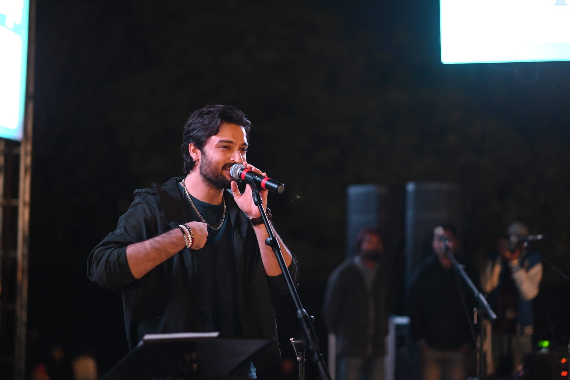 A performer commanding the stage at SMASH FEST Season 1